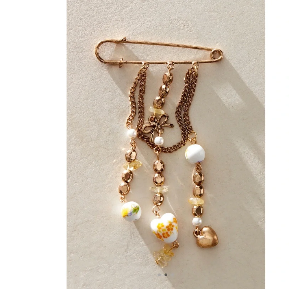 NWT FREE PEOPLE HAPPY DAZE BROOCH - Picture 2 of 3